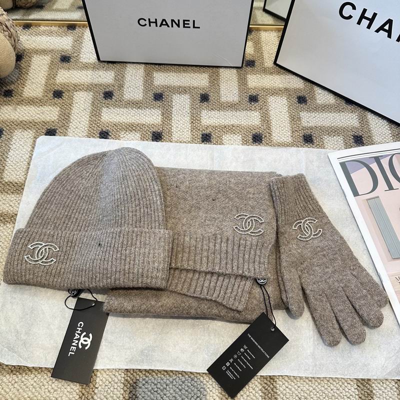 Chanel Scarf Hat Gloves (21)