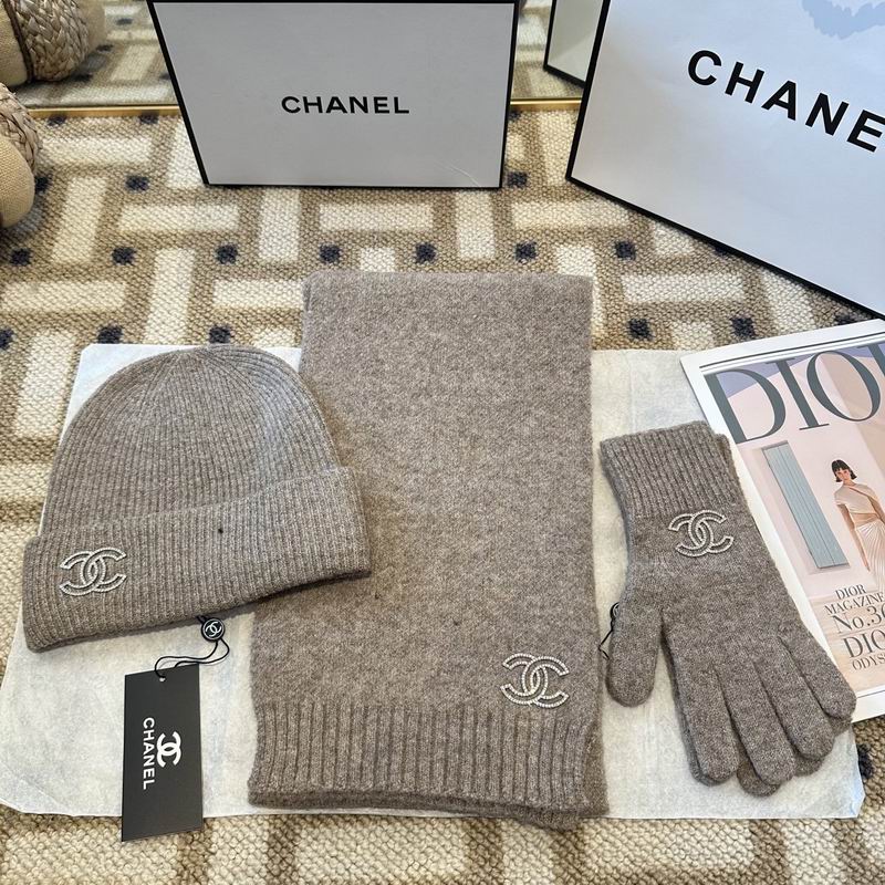 Chanel Scarf Hat Gloves (22)