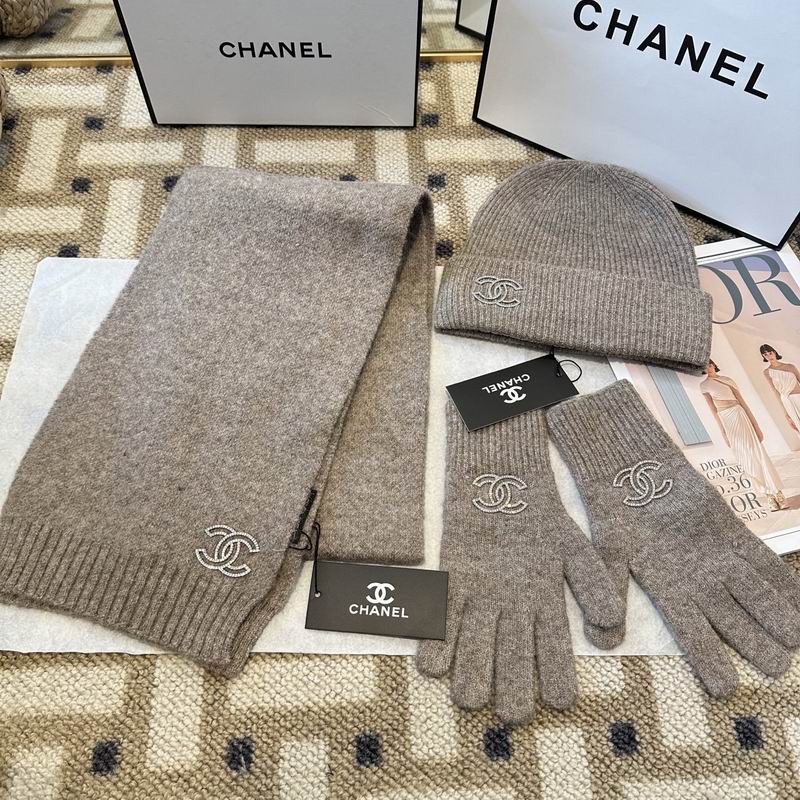 Chanel Scarf Hat Gloves (26)