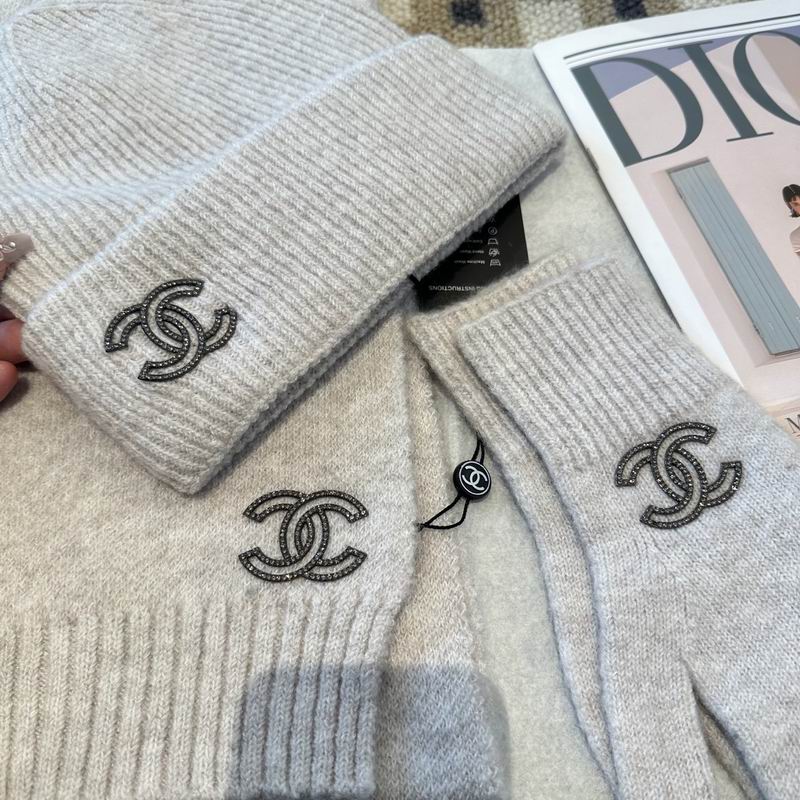Chanel Scarf Hat Gloves (31)