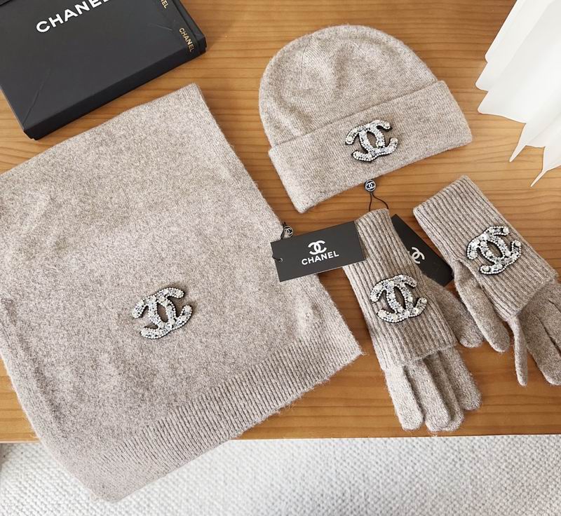 Chanel Scarf Hat Gloves (49)