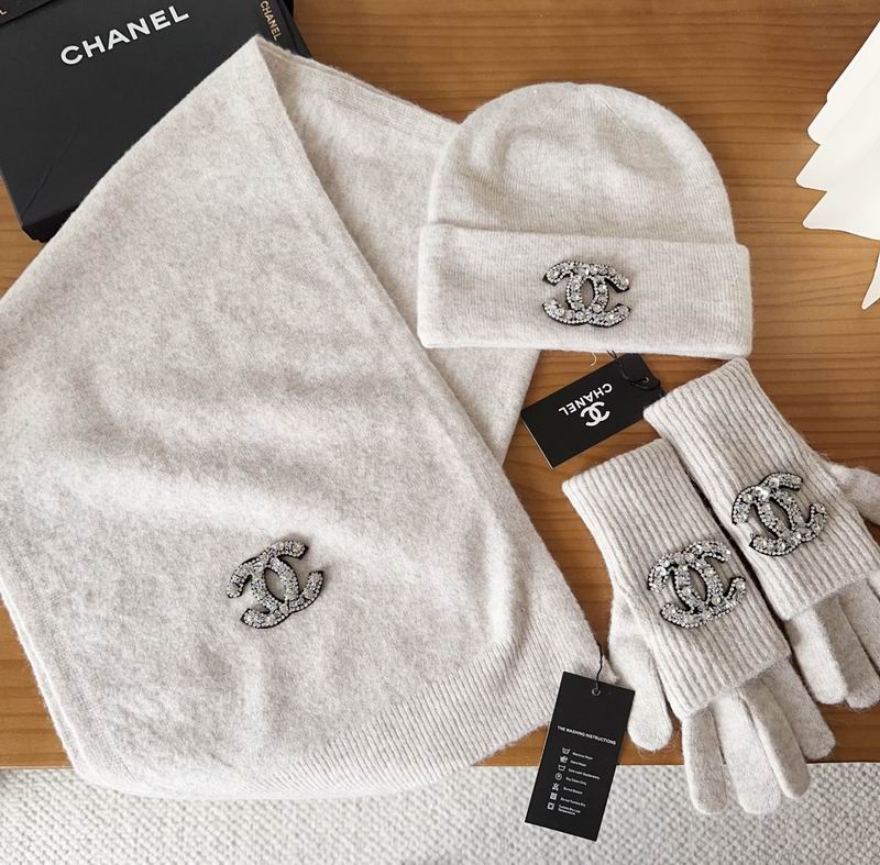 Chanel Scarf Hat Gloves (69)