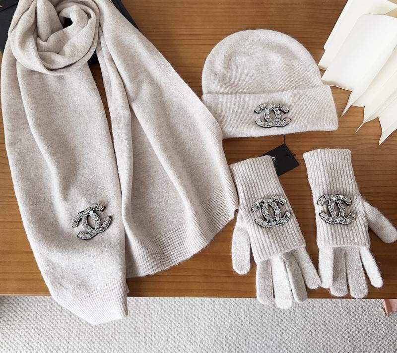 Chanel Scarf Hat Gloves (71)