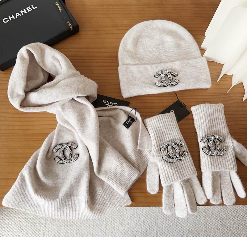 Chanel Scarf Hat Gloves (72)