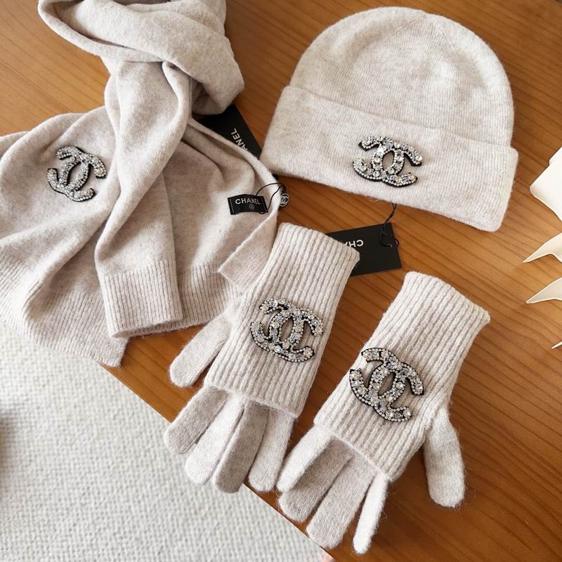 Chanel Scarf Hat Gloves (73)