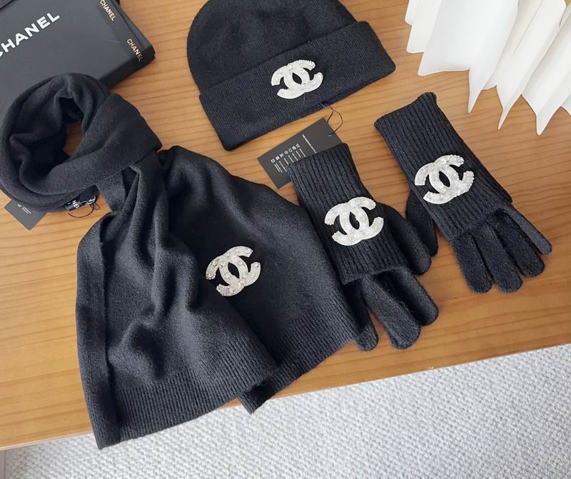 Chanel Scarf Hat Gloves (81)