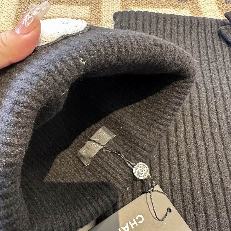 Chanel Scarf Hat Gloves  (233)