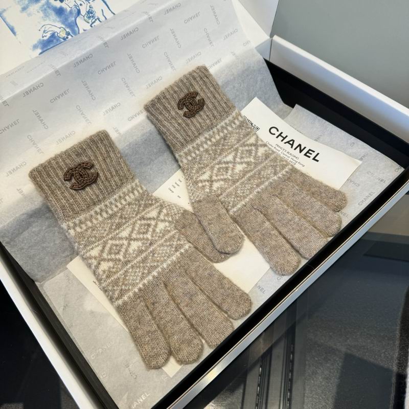 Chanel Scarf Hat Gloves dx (1)