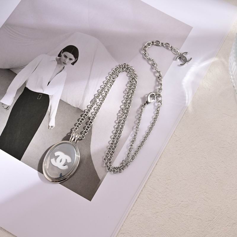 Chanel Suits 10yxx01 (2)