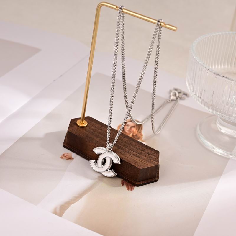 Chanel Suits 10yxx02 (2)