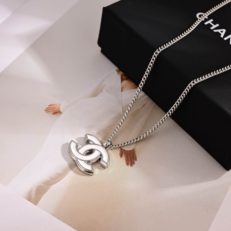 Chanel Suits 10yxx02 (3)