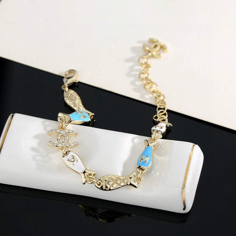 Chanel Suits 10yxx05 (12)