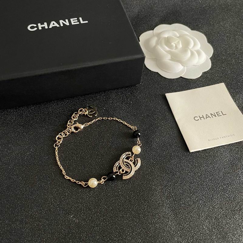 Chanel Suits 10yxx08 (8)