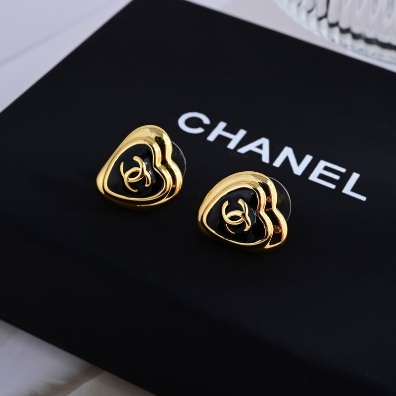 Chanel Suits 10yxx13 (2)