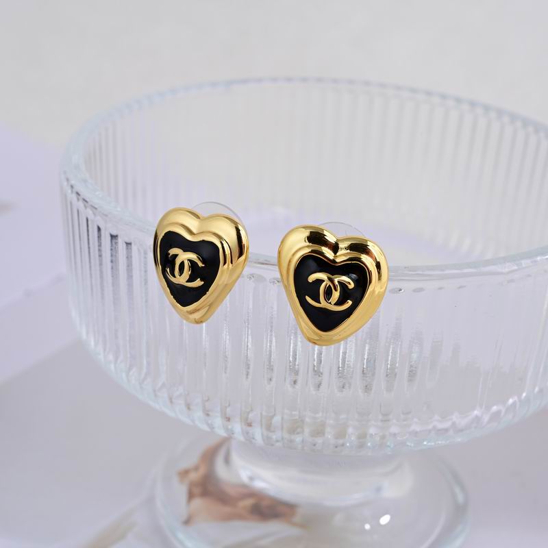 Chanel Suits 10yxx13 (6)