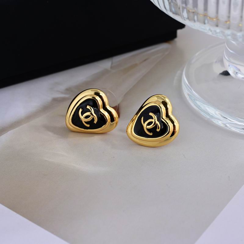 Chanel Suits 10yxx13 (7)