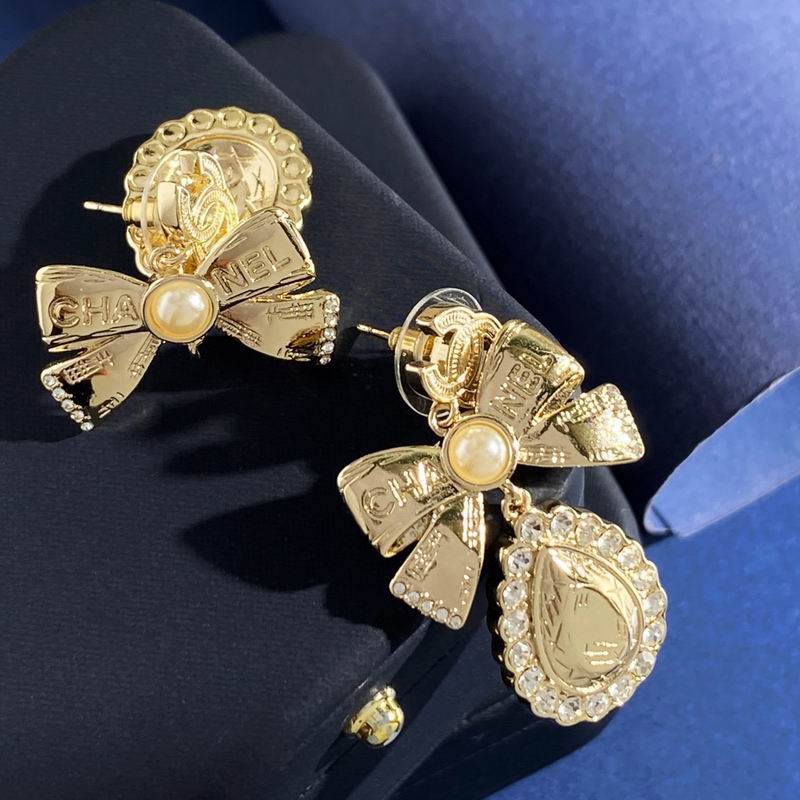 Chanel Suits 10yxx15 (4)