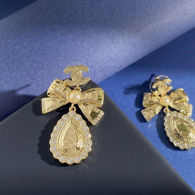 Chanel Suits 10yxx15 (5)