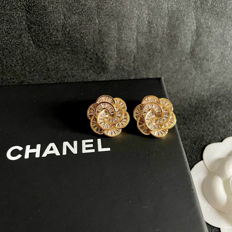 Chanel Suits 10yxx16 (10)