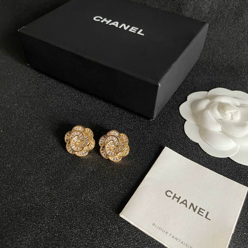 Chanel Suits 10yxx16 (6)