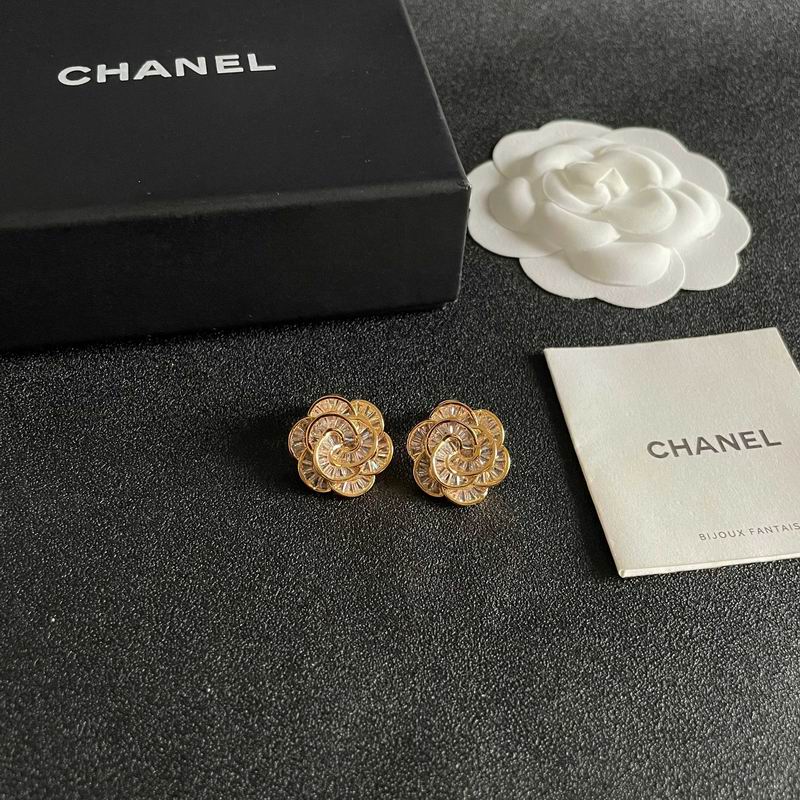 Chanel Suits 10yxx16 (7)