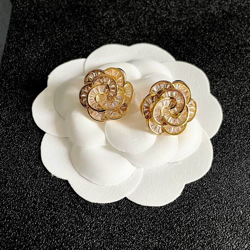 Chanel Suits 10yxx16 (9)