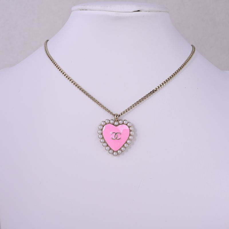 Chanel Suits 11yxx17 (3)