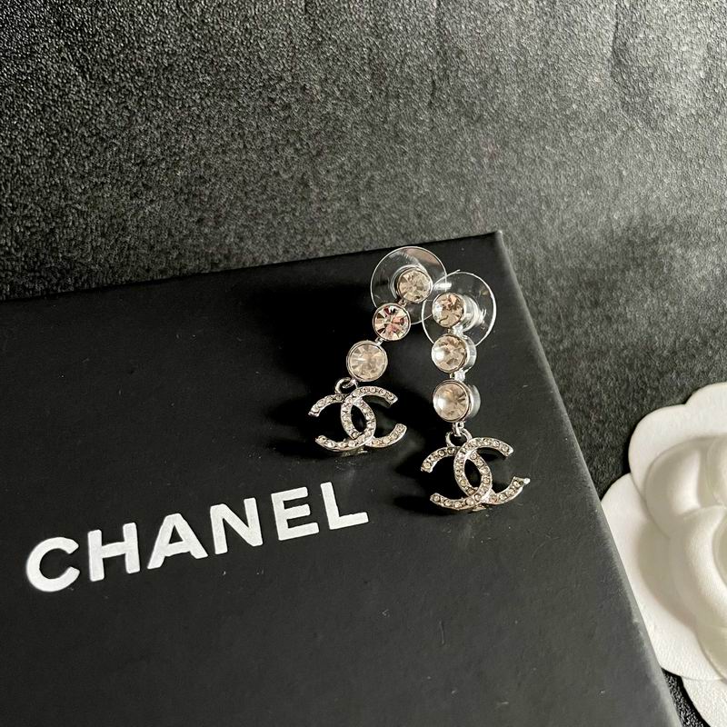 Chanel Suits 11yxx18 (10)