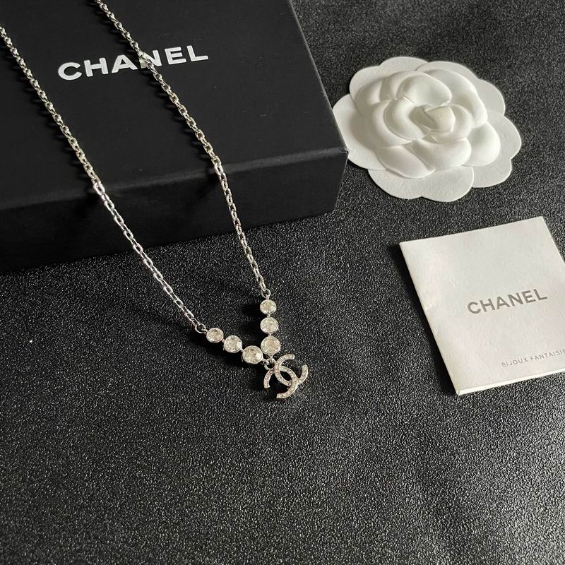 Chanel Suits 11yxx18 (2)