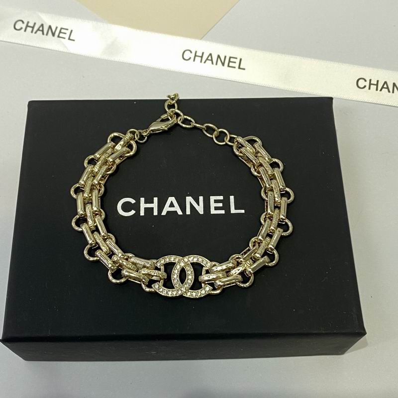 Chanel Suits 11yxx21 (7)