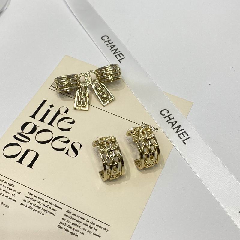 Chanel Suits 11yxx22 (10)