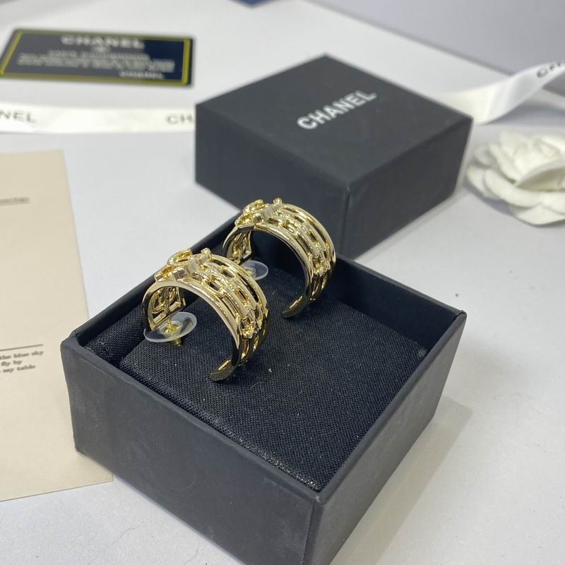 Chanel Suits 11yxx22 (6)