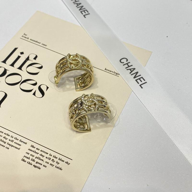 Chanel Suits 11yxx22 (9)