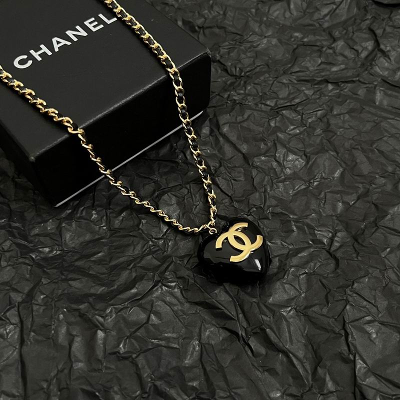Chanel Suits 12yxx28 (13)