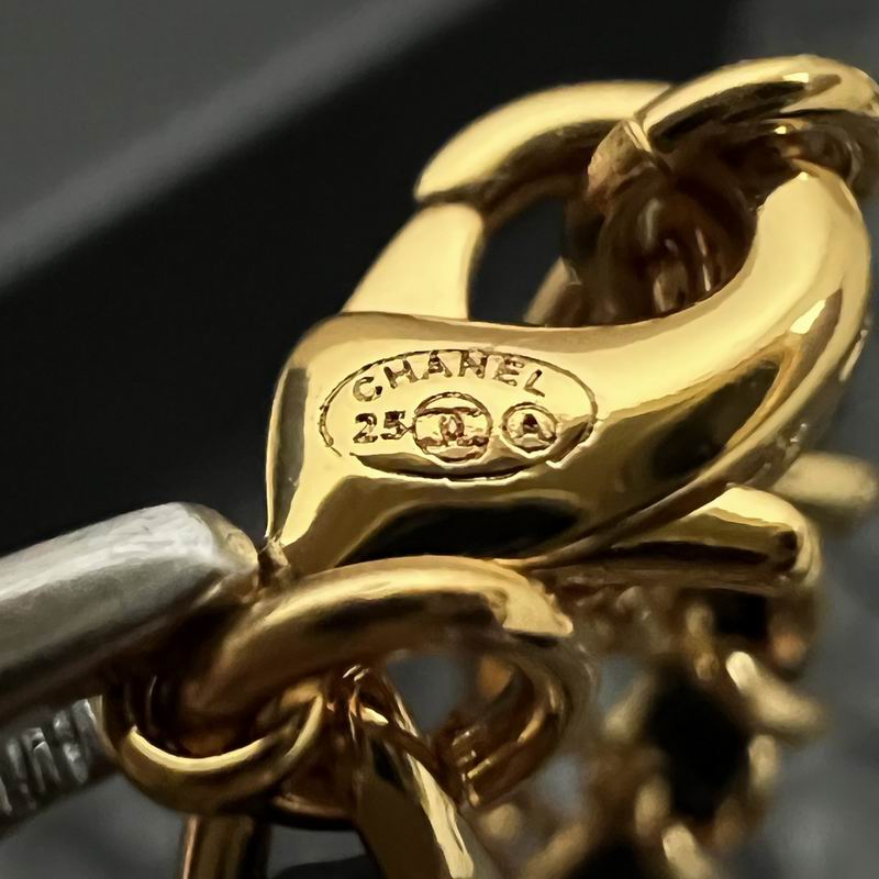 Chanel Suits 12yxx28 (25)