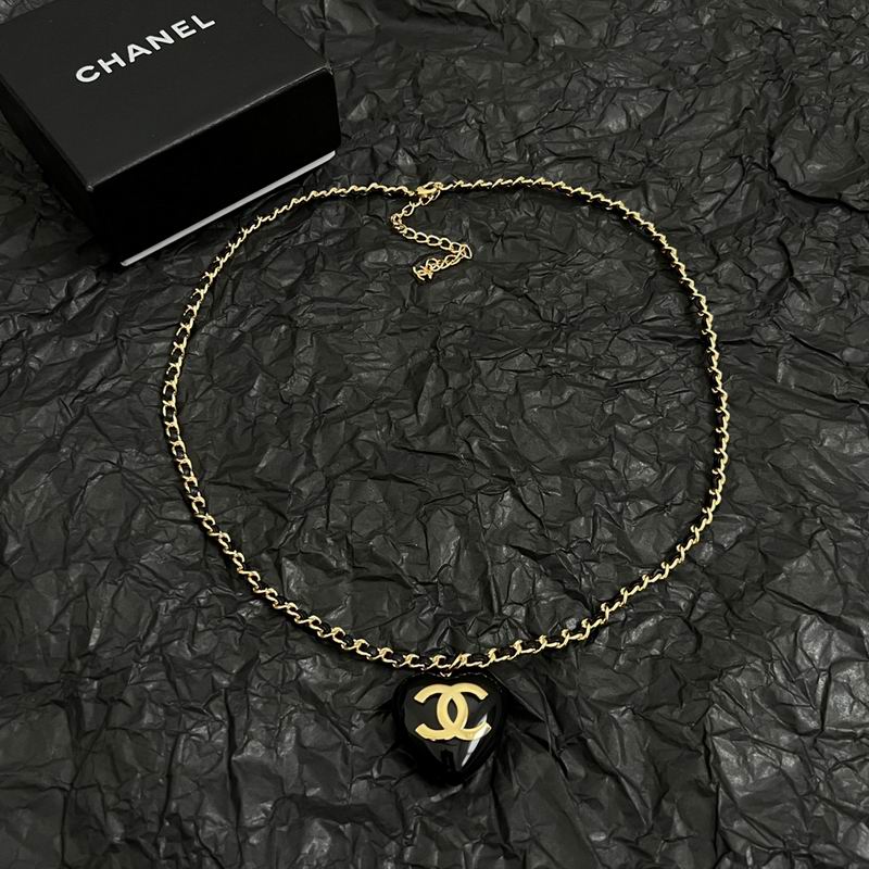 Chanel Suits 12yxx28 (6)