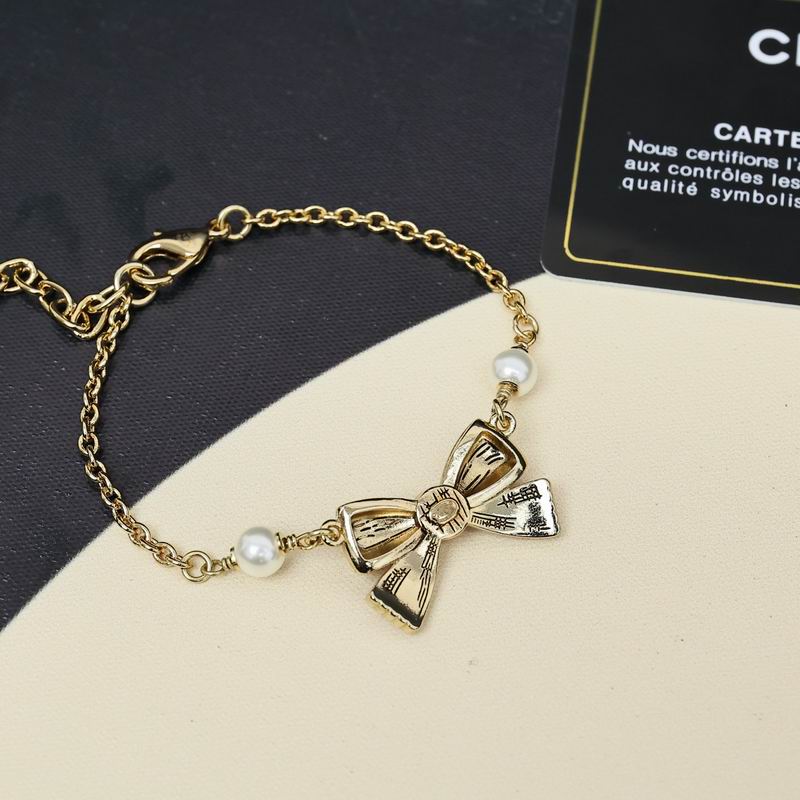 Chanel Suits 12yxx29 (3)