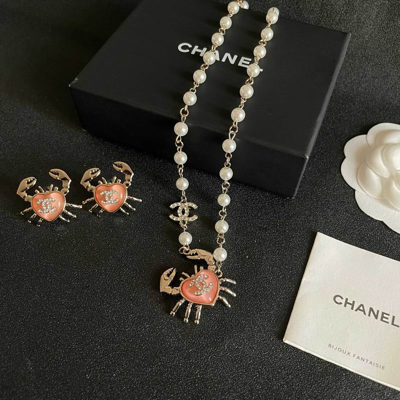 Chanel Suits 12yxx32 (1)