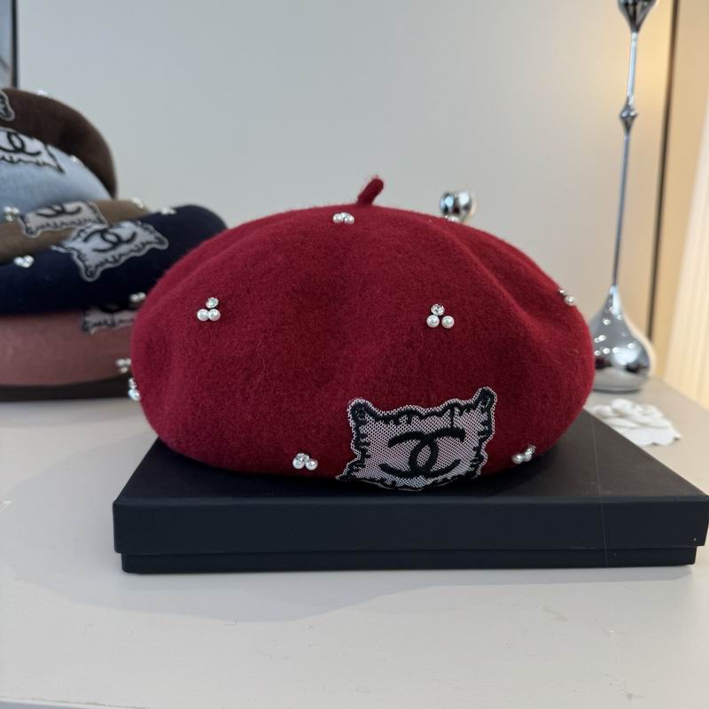 Chanel beret (208)
