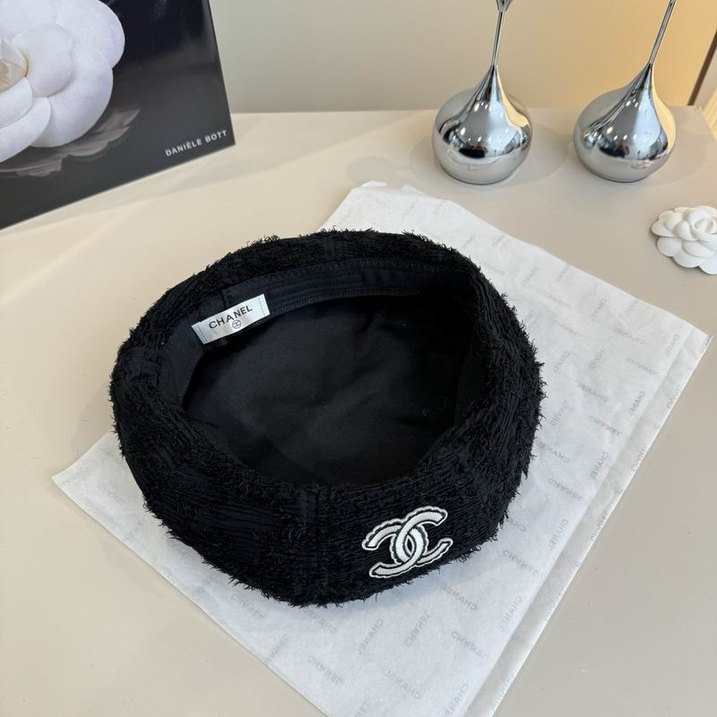 Chanel beret (335)