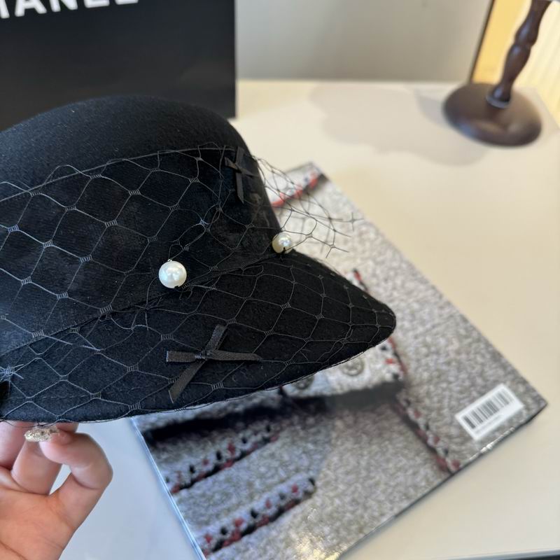 Chanel cap (175)