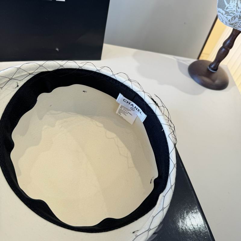 Chanel cap (184)