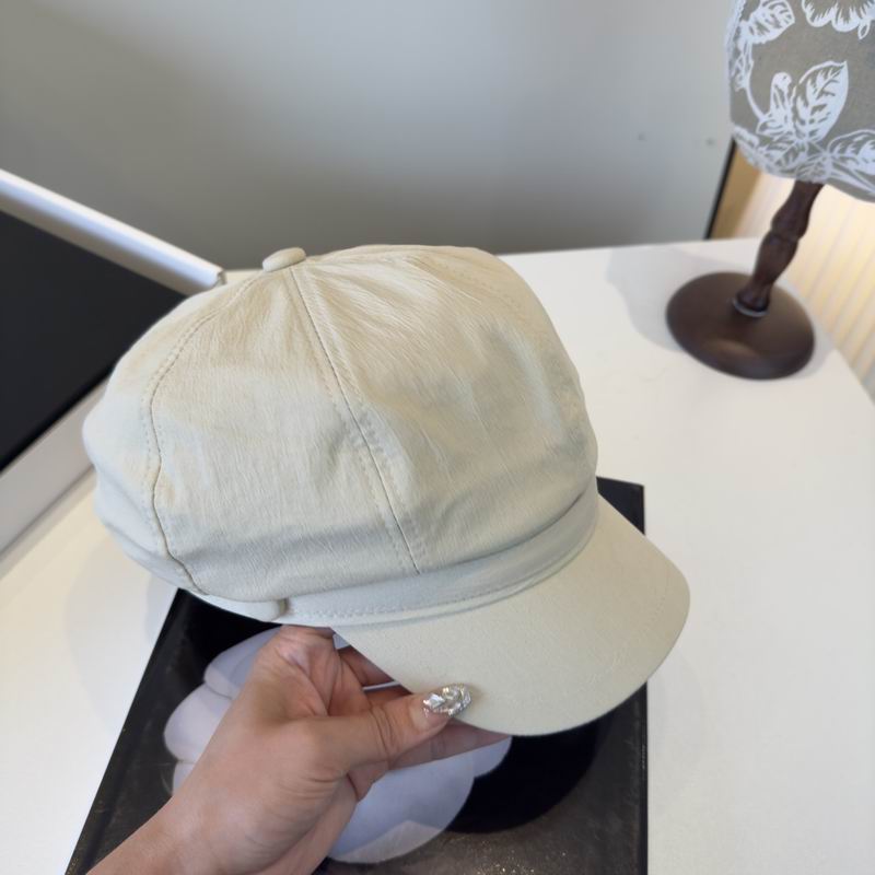 Chanel cap (290)