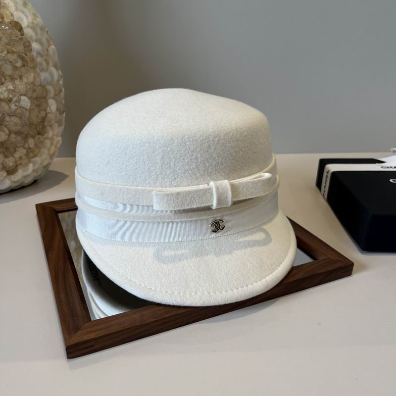 Chanel cap (75)