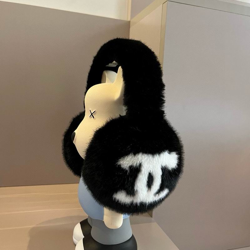Chanel earmuff (88)