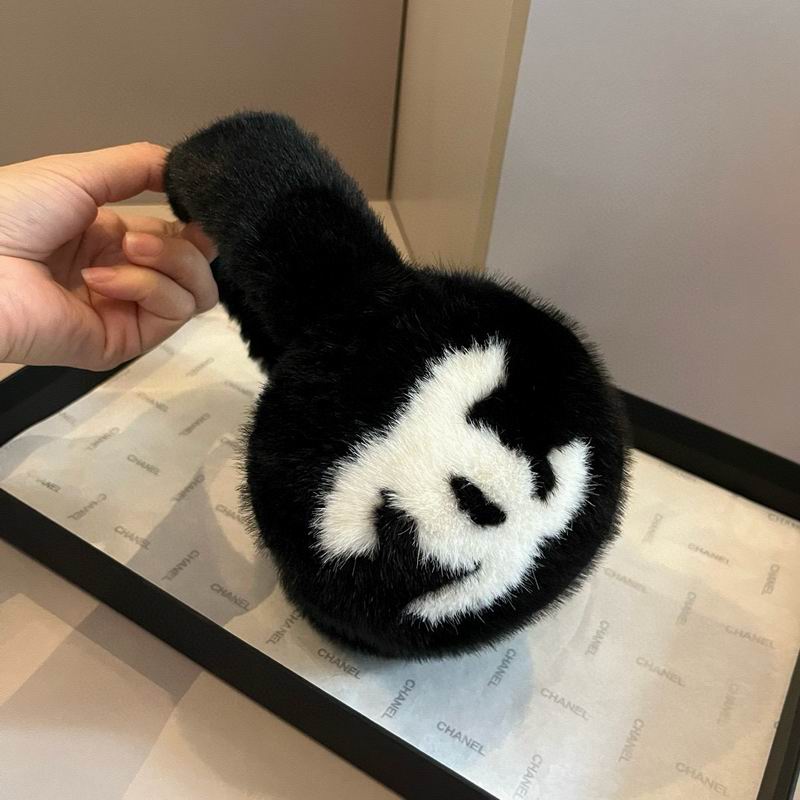 Chanel earmuff (91)