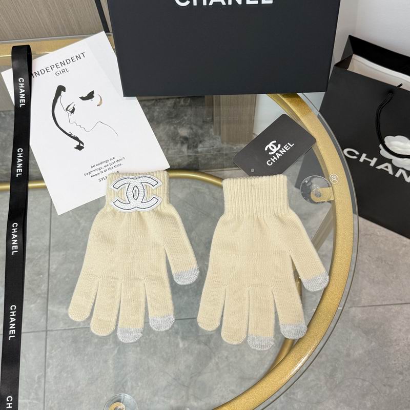 Chanel gloves 24 (40)