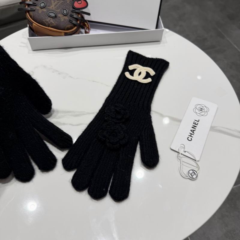 Chanel gloves 92 (17)