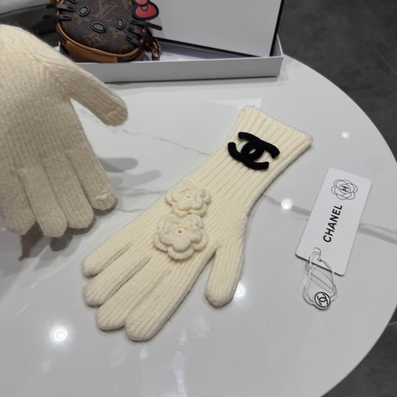 Chanel gloves 92 (2)