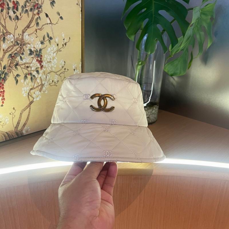 Chanel hat (1197)